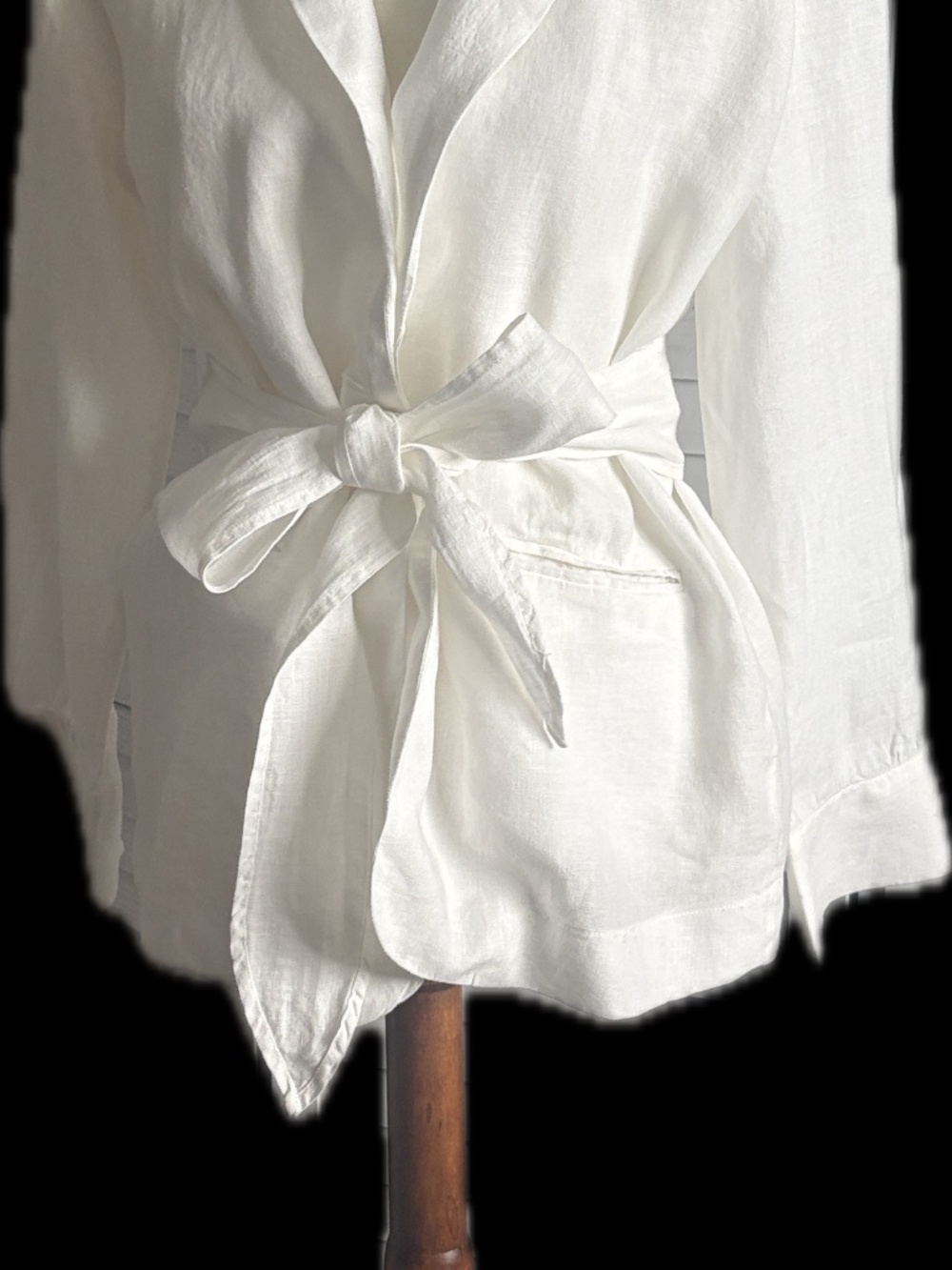 GOLDHAWK White Linen Tie-Waist Blazer Jacket